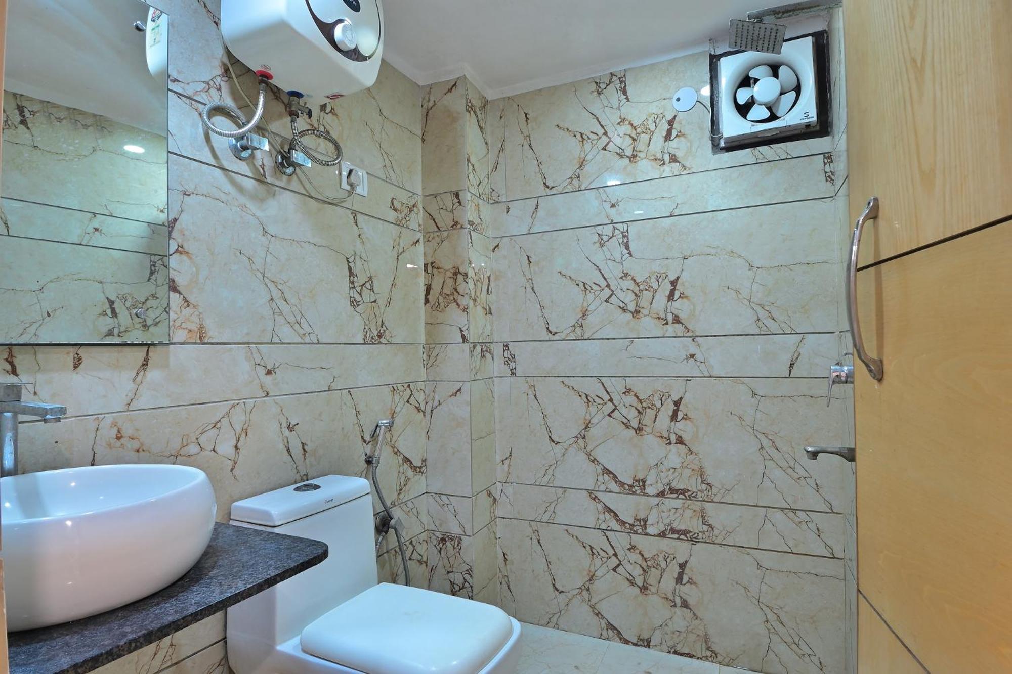 Hotel Glow Inn Paharganj-3 Mins Walk From New Delhi Railway Station Bagian luar foto