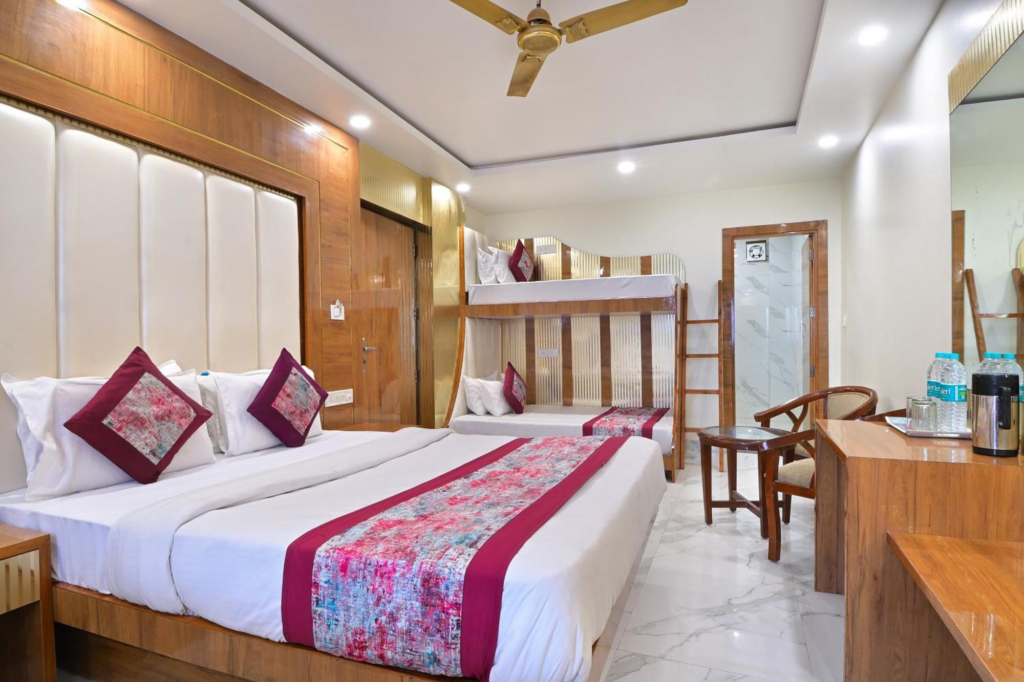 Hotel Glow Inn Paharganj-3 Mins Walk From New Delhi Railway Station Bagian luar foto