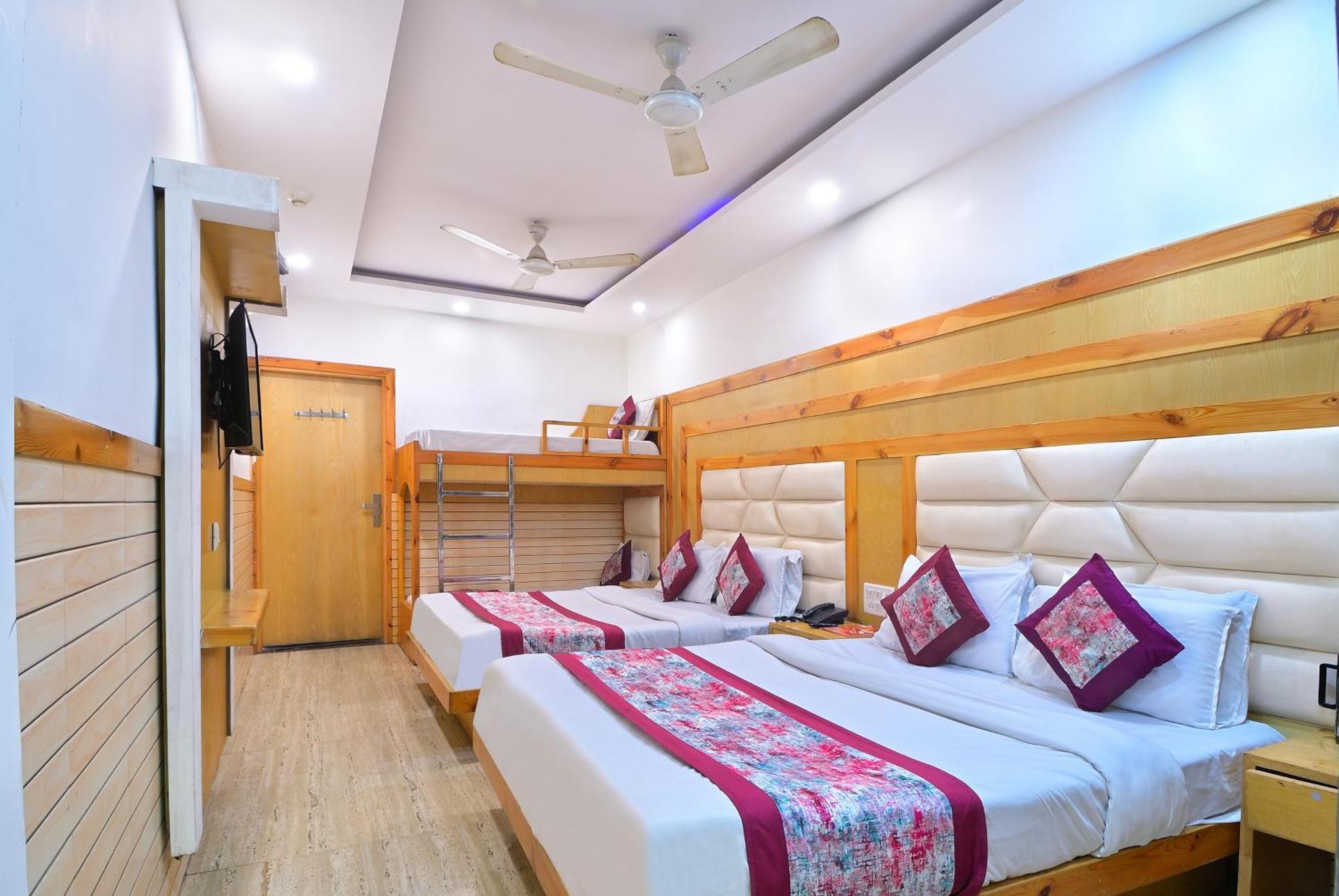 Hotel Glow Inn Paharganj-3 Mins Walk From New Delhi Railway Station Bagian luar foto
