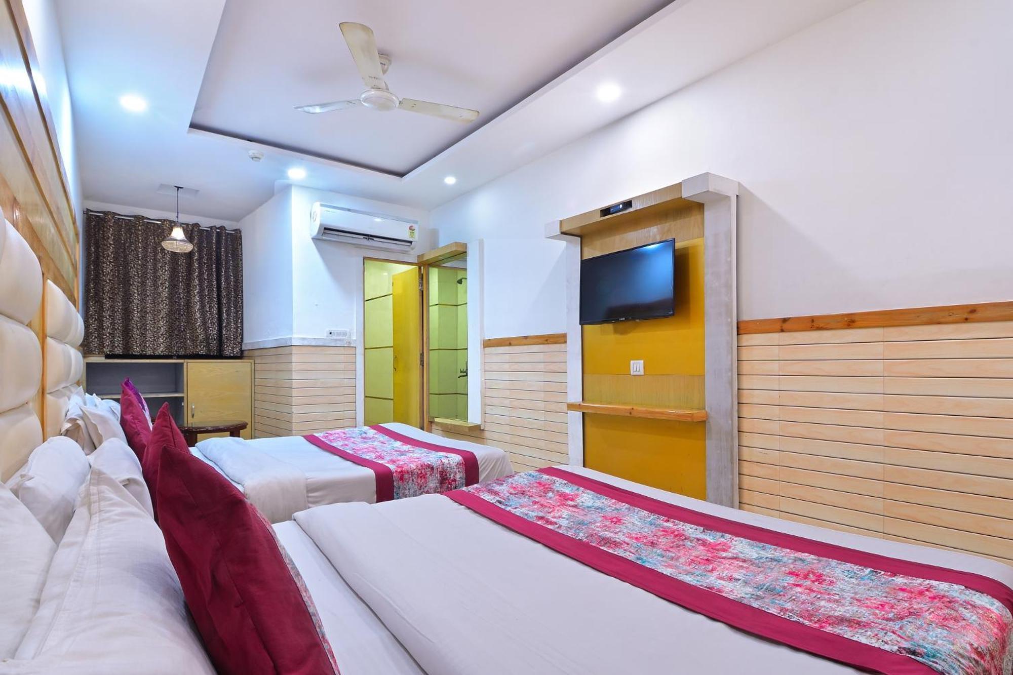 Hotel Glow Inn Paharganj-3 Mins Walk From New Delhi Railway Station Bagian luar foto