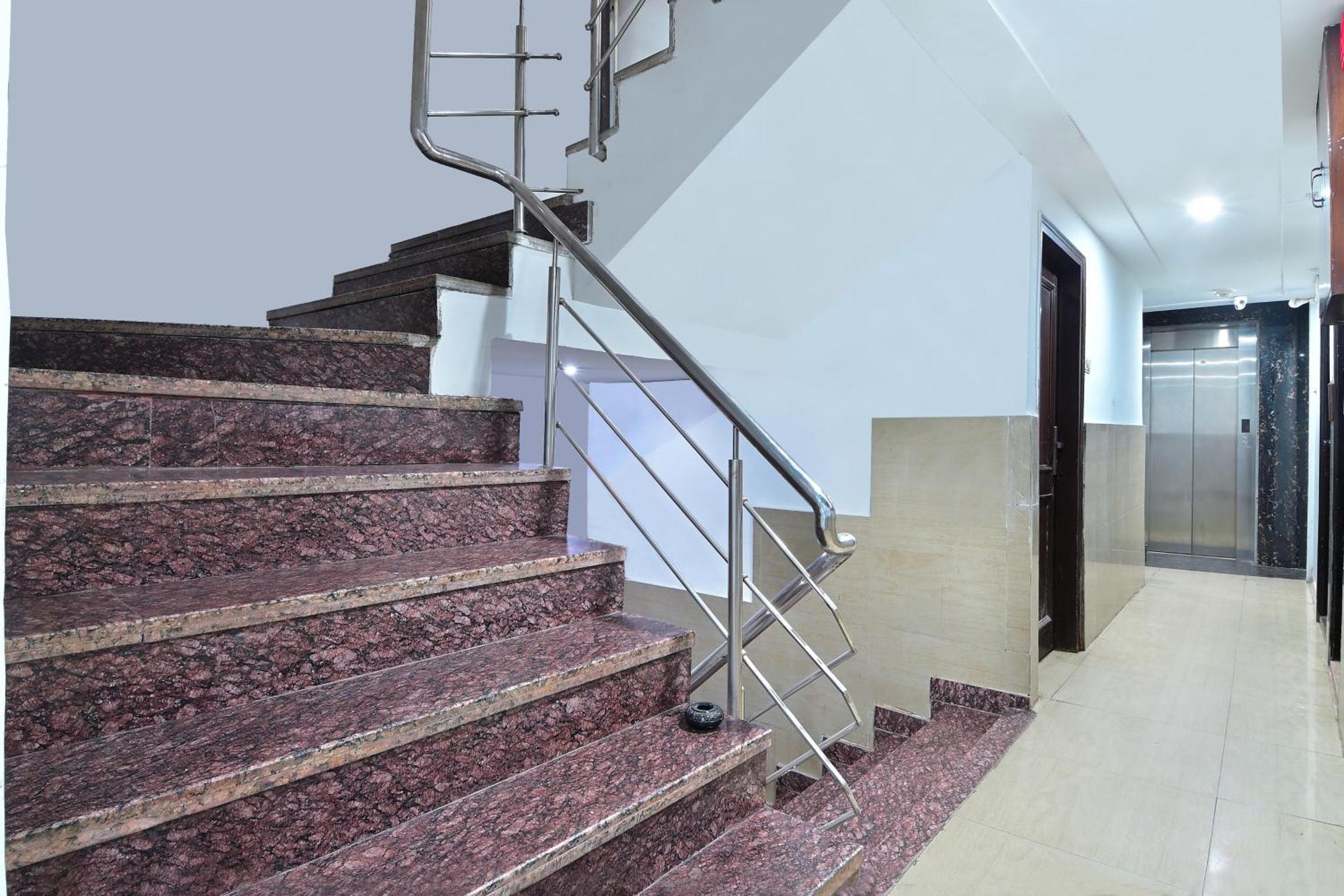 Hotel Glow Inn Paharganj-3 Mins Walk From New Delhi Railway Station Bagian luar foto